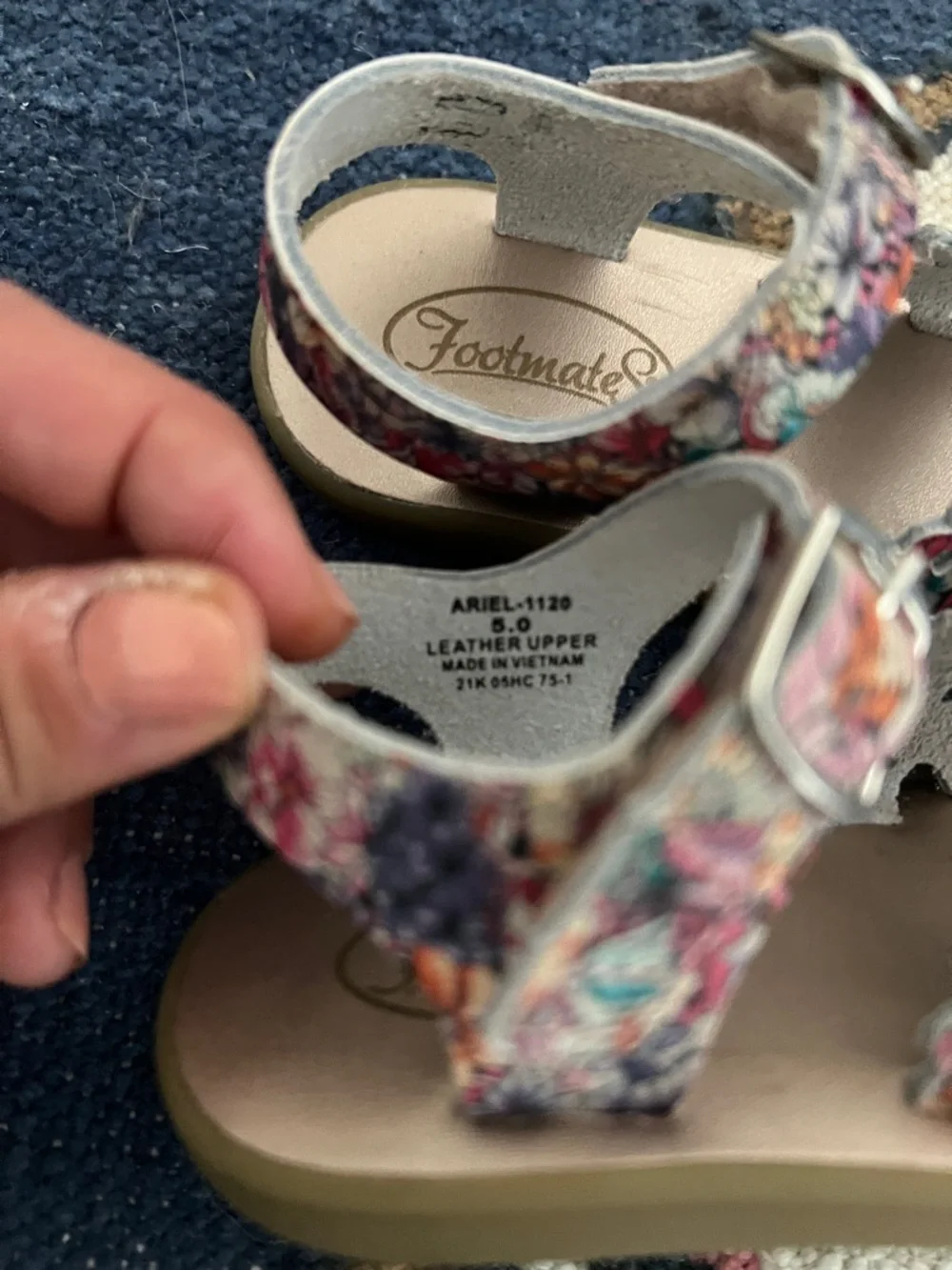 Footmates Ariel Floral Leather Sandals Toddler Size 5 Buckle Strap